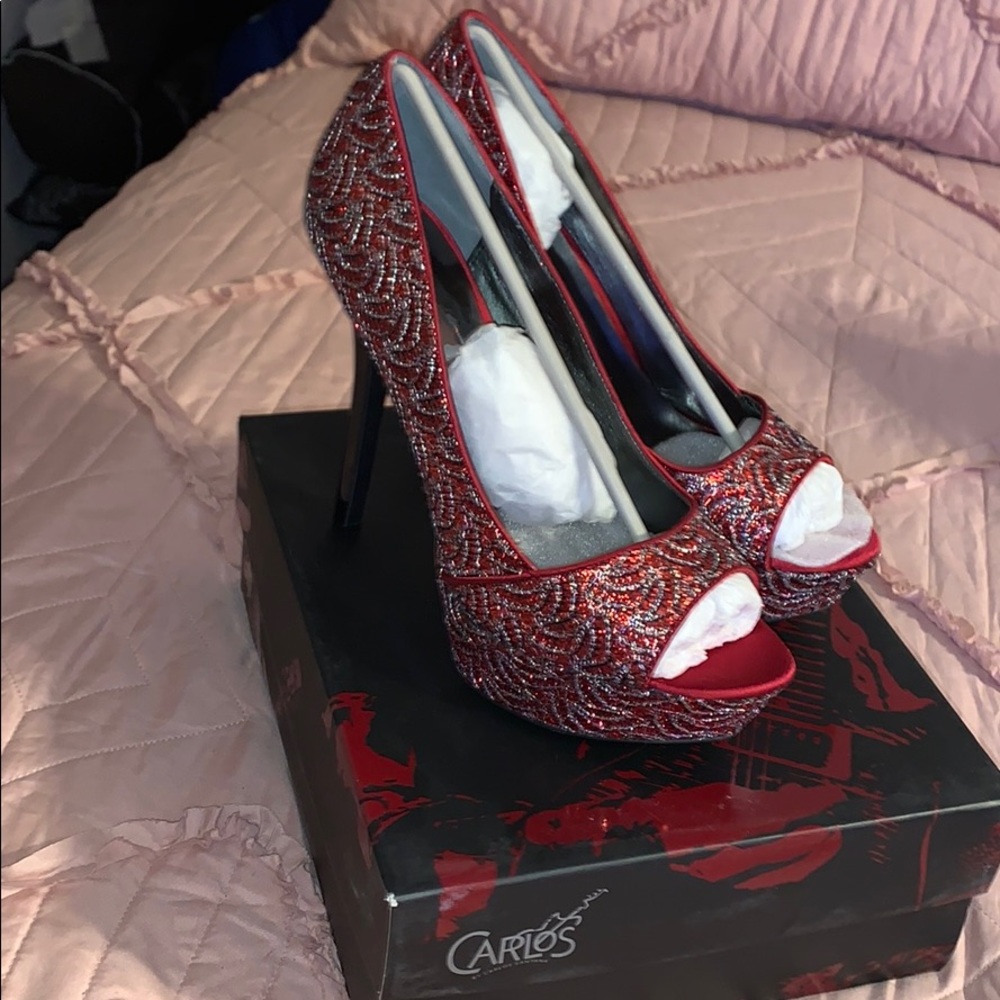 opened toe high heels